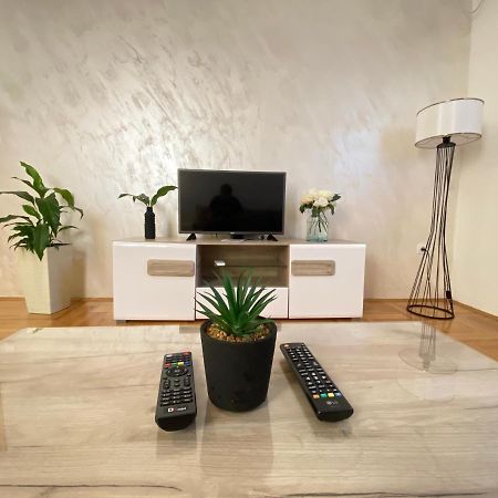 Apartman A&M Tivat Exterior photo