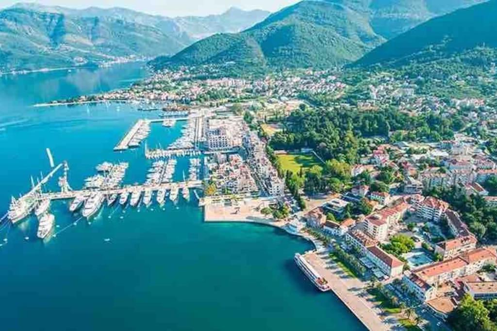 Apartman A&M Tivat Exterior photo